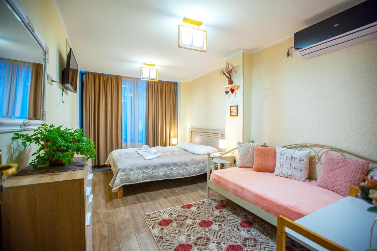 Apartments Beautiful Tbilisi On L.Meskhishvili Turn 1 Exterior photo