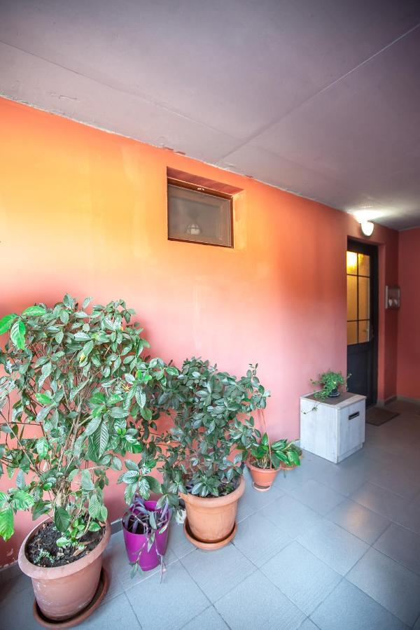 Apartments Beautiful Tbilisi On L.Meskhishvili Turn 1 Exterior photo
